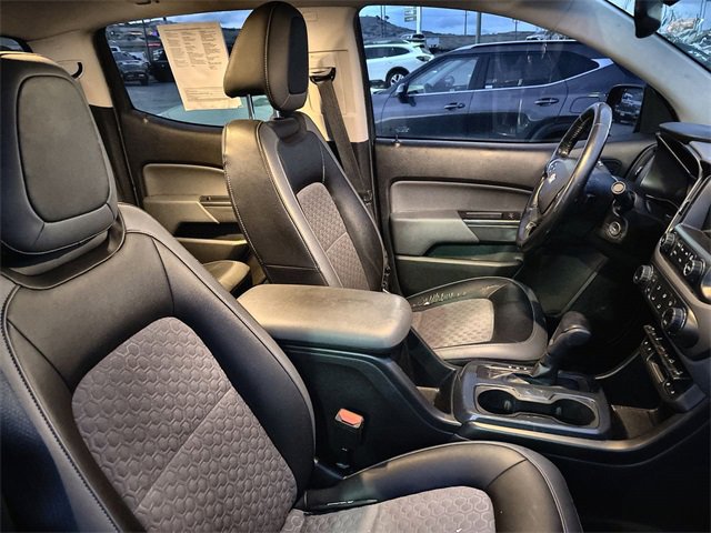 Used 2016 Chevrolet Colorado Z71 w/ Z71 Midnight Edition image 24