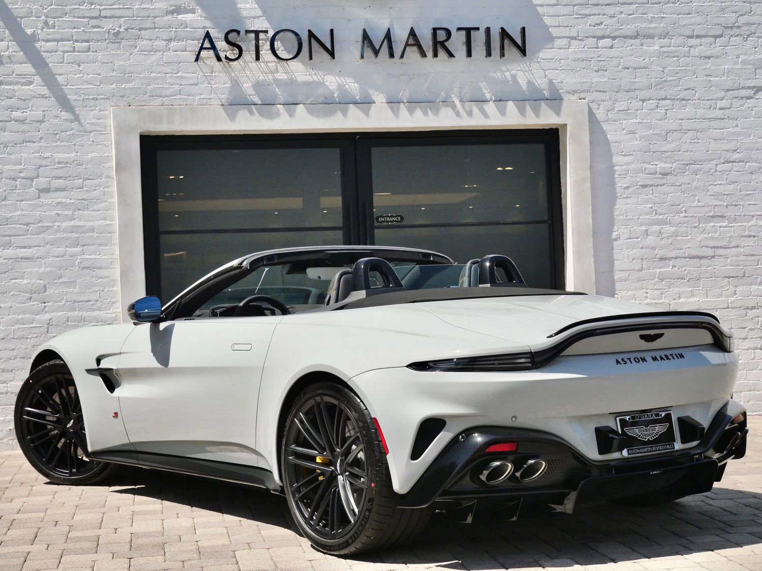 New 2026 Aston Martin V8 Vantage S RWD image 2