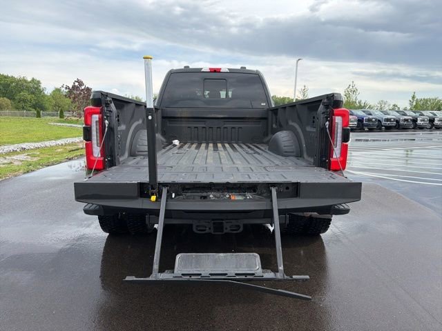 Used 2025 Ford F450 Platinum AWD/4WD image 12