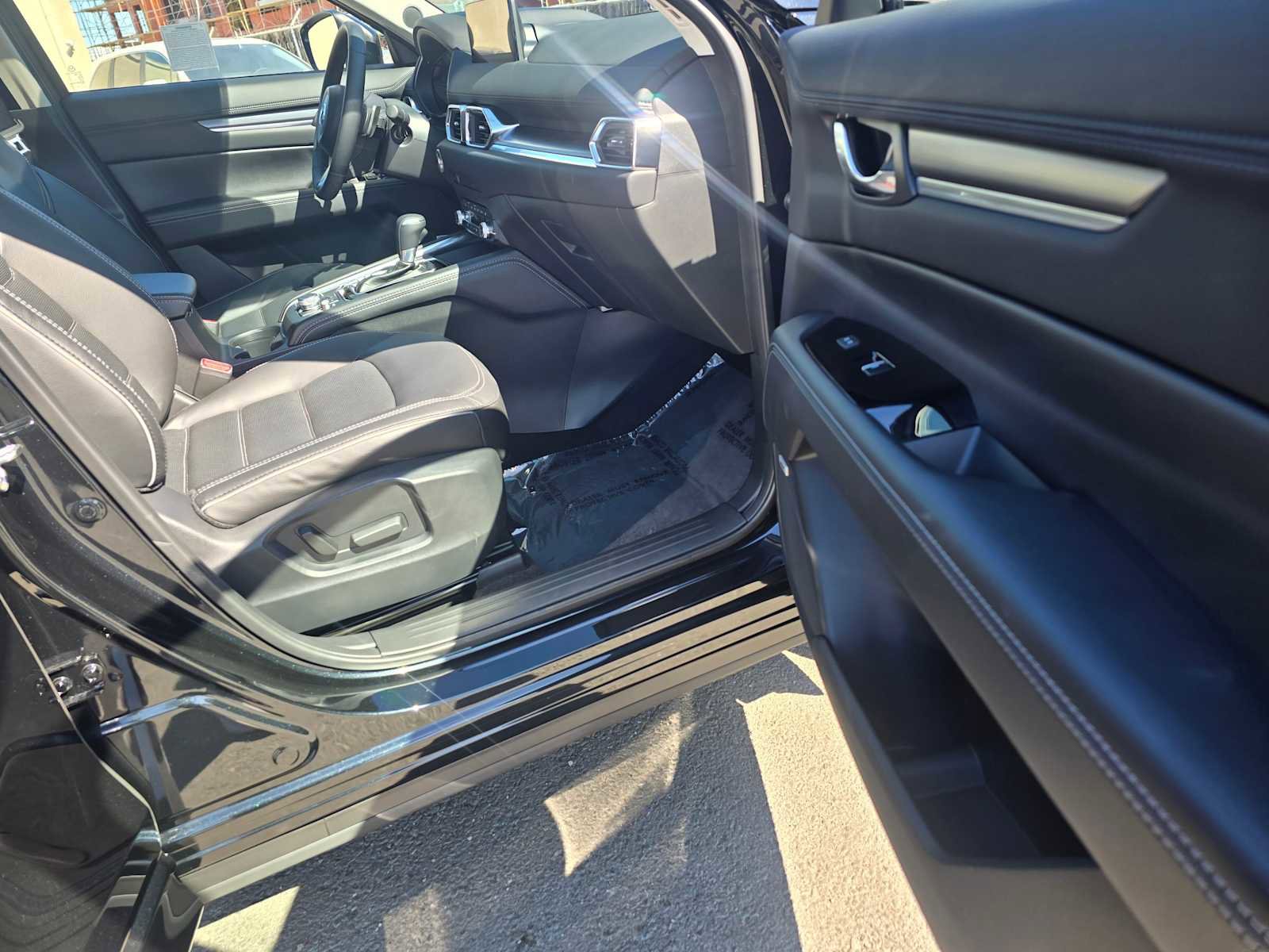 Used 2025 MAZDA CX-5 AWD 2.5 S w/ Premium Plus Pkg image 10