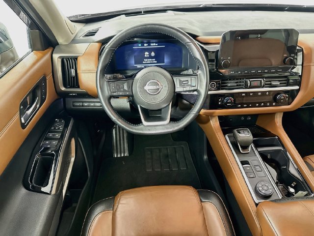 Used 2024 Nissan Pathfinder Platinum w/ Cargo Package AWD/4WD image 9