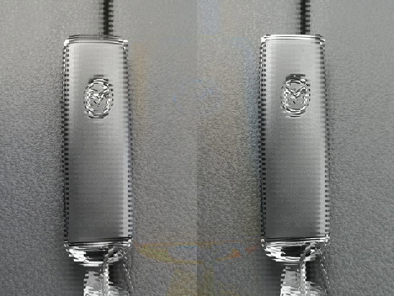 New 2025 MAZDA CX-50 2.5 Hybrid w/ Premium Plus Pkg image 28