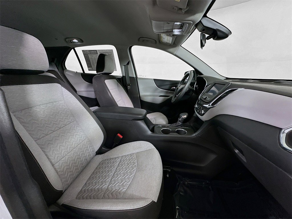 Used 2022 Chevrolet Equinox LS image 11