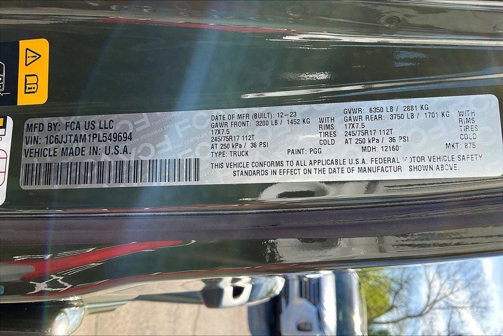 Used 2023 Jeep Gladiator Sport image 36