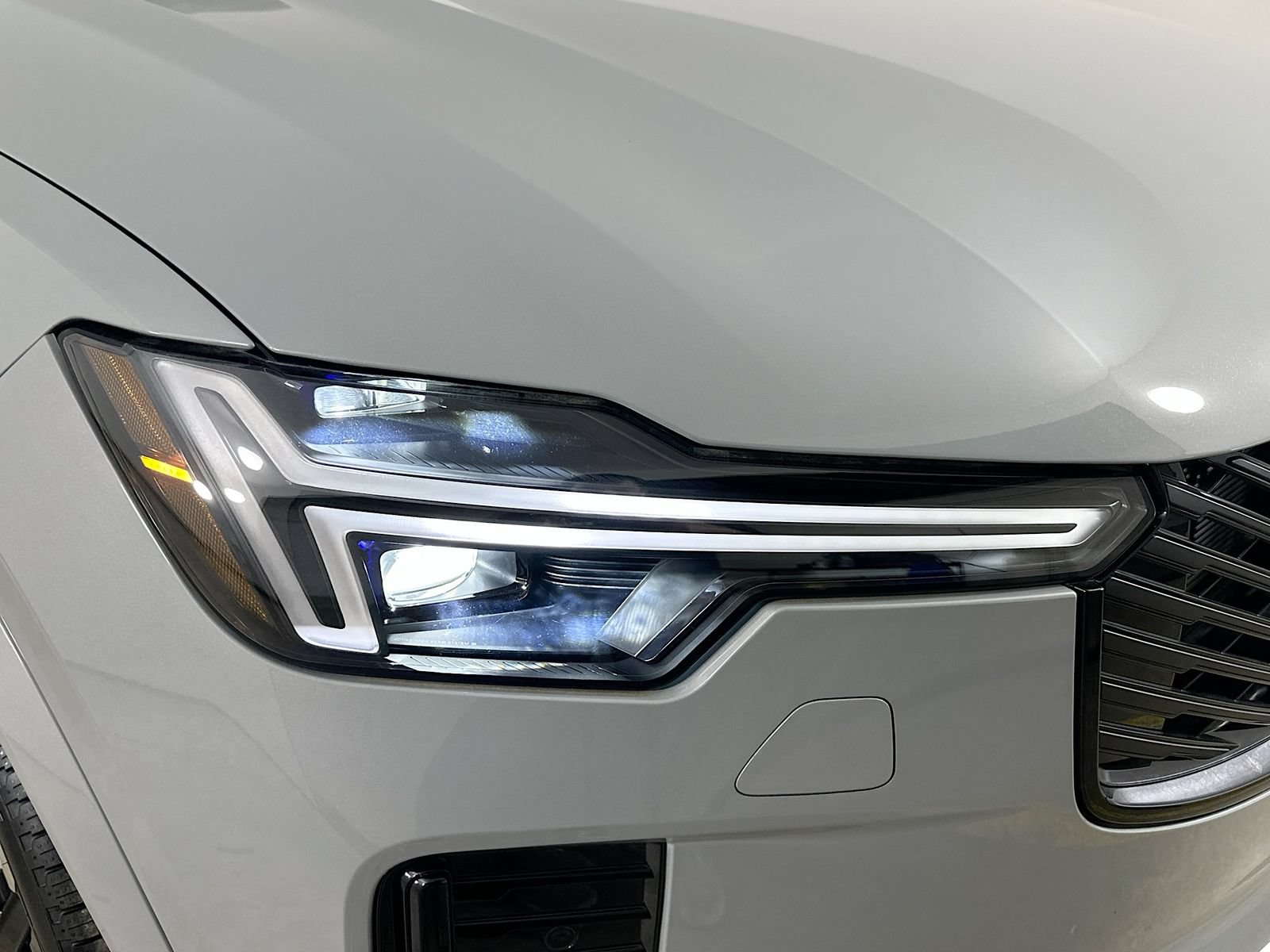 New 2026 Volvo XC90 B6 Ultra w/ Protection Package Premier AWD/4WD image 9