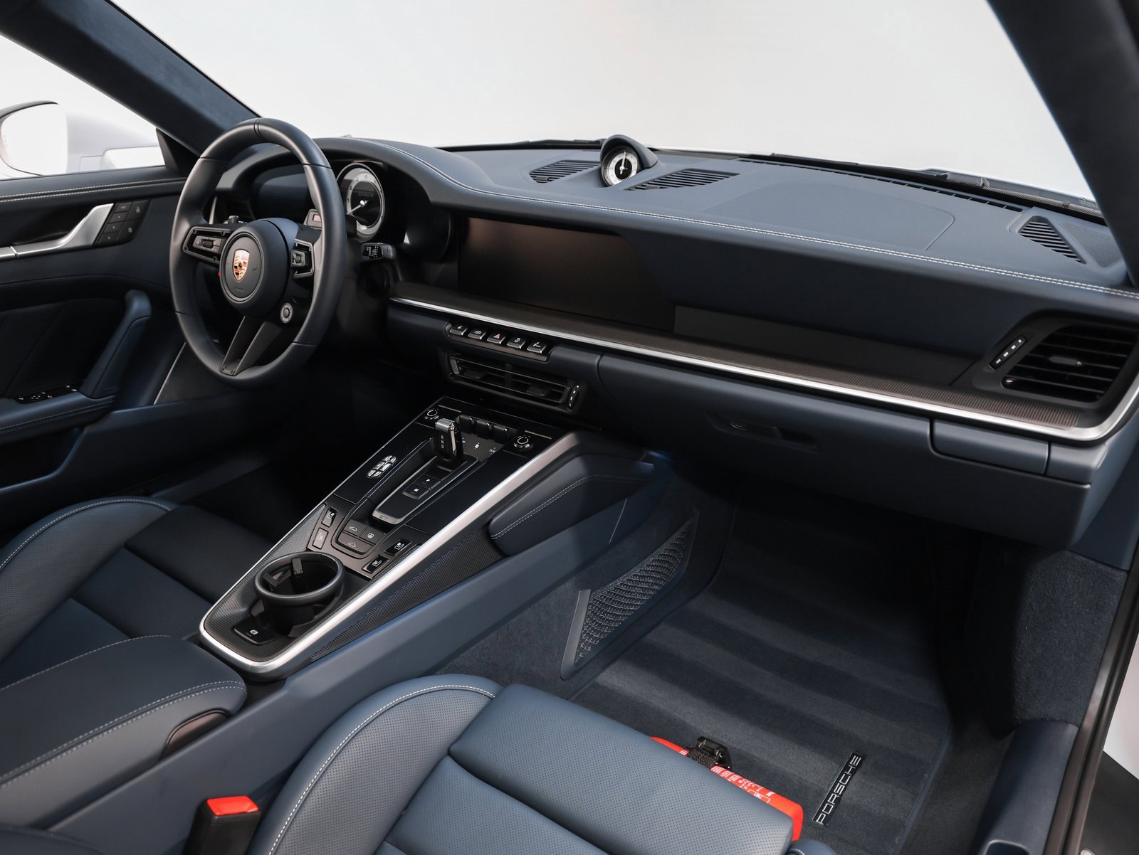 Certified 2025 Porsche 911 Turbo S image 43