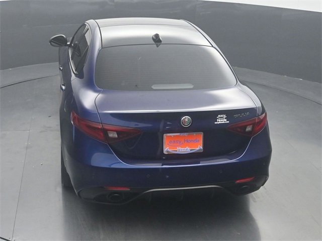 Used 2019 Alfa Romeo Giulia Base image 23