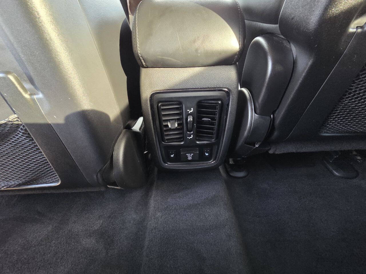 Used 2013 Dodge Durango Crew AWD/4WD image 28