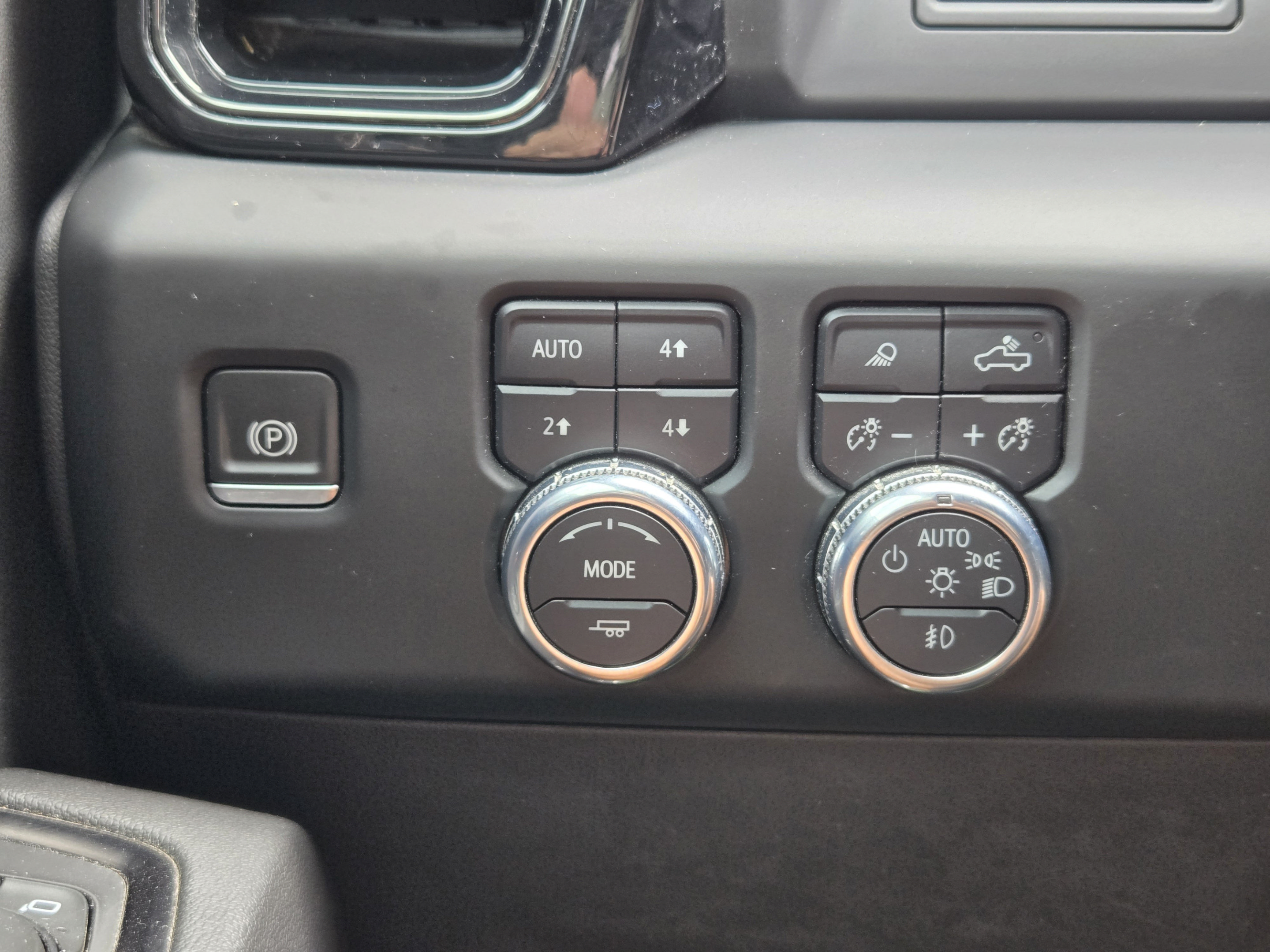 Used 2023 GMC Sierra 1500 AT4 w/ AT4 Premium Package AWD/4WD image 19