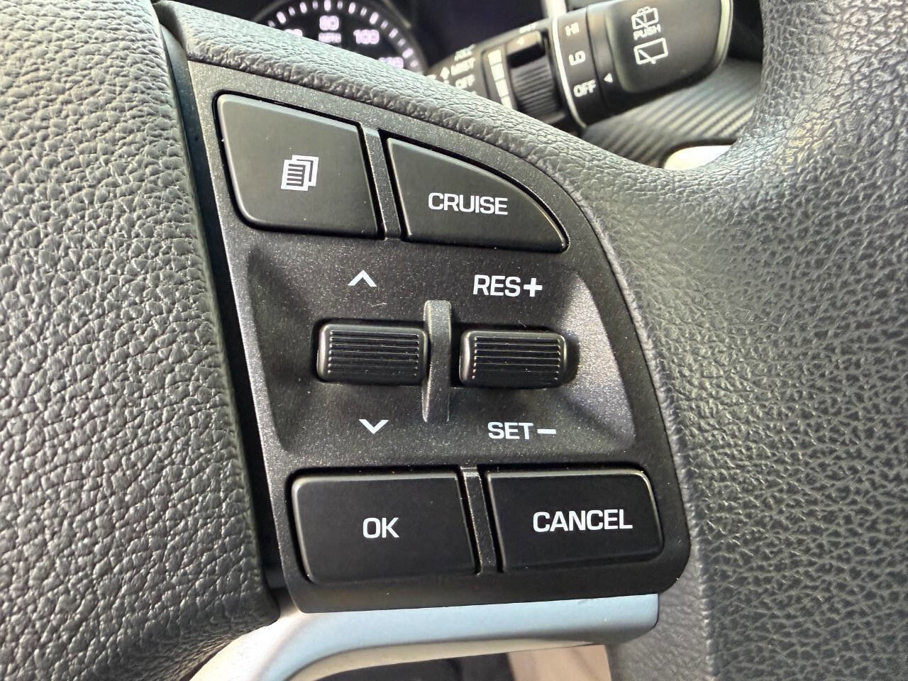 Used 2021 Hyundai Tucson SE w/ Cargo Package FWD image 12