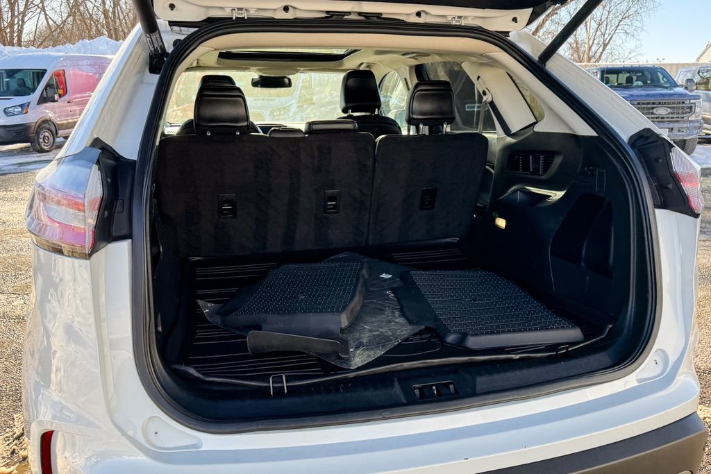 Certified 2022 Ford Edge SEL w/ Convenience Package image 19