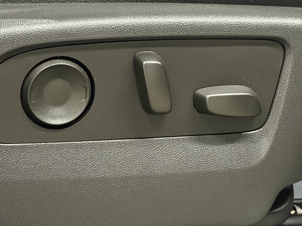 Certified 2023 GMC Sierra 1500 AT4 w/ AT4 Premium Package image 35