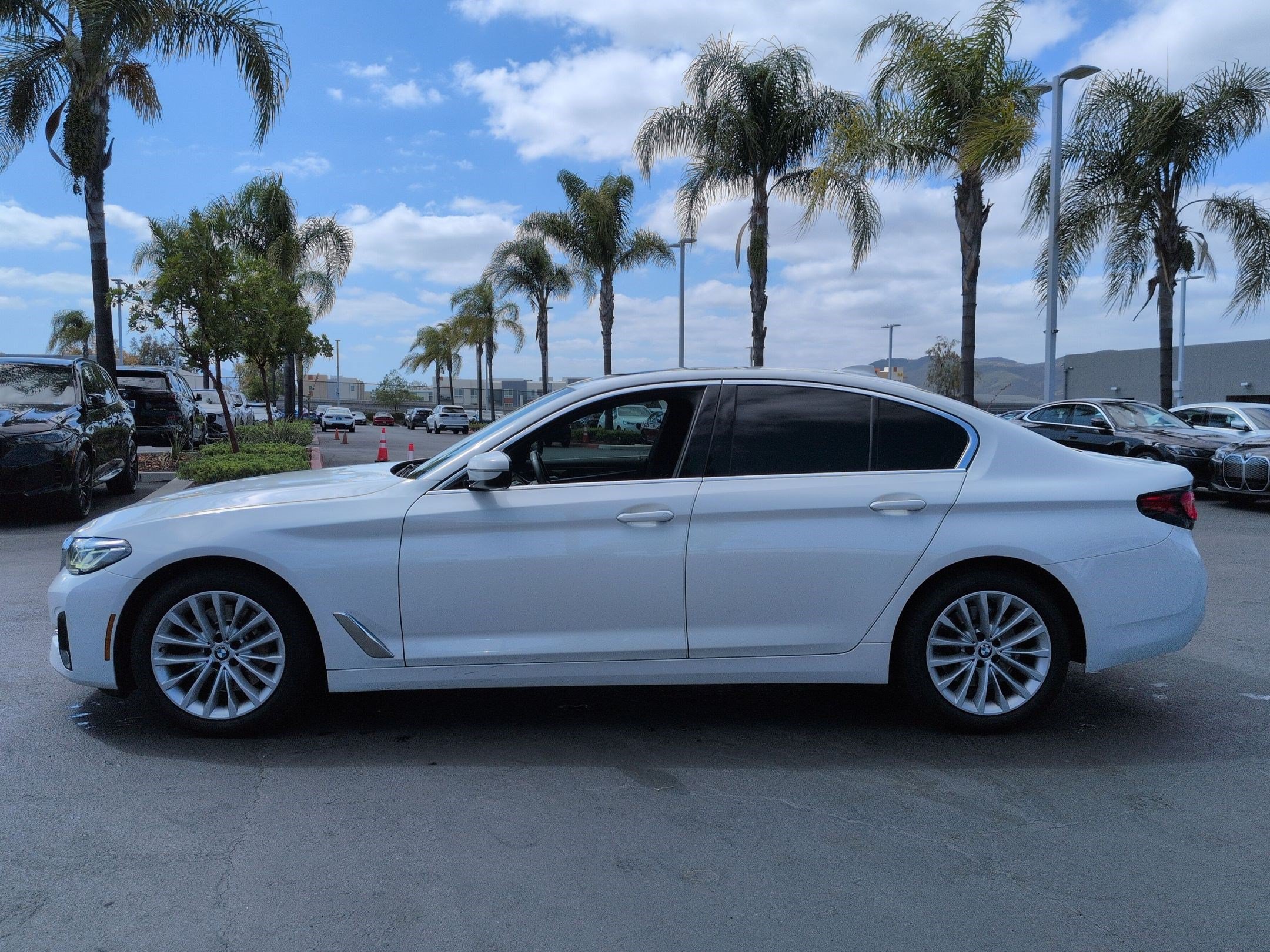 Used 2022 BMW 530i xDrive AWD/4WD image 7