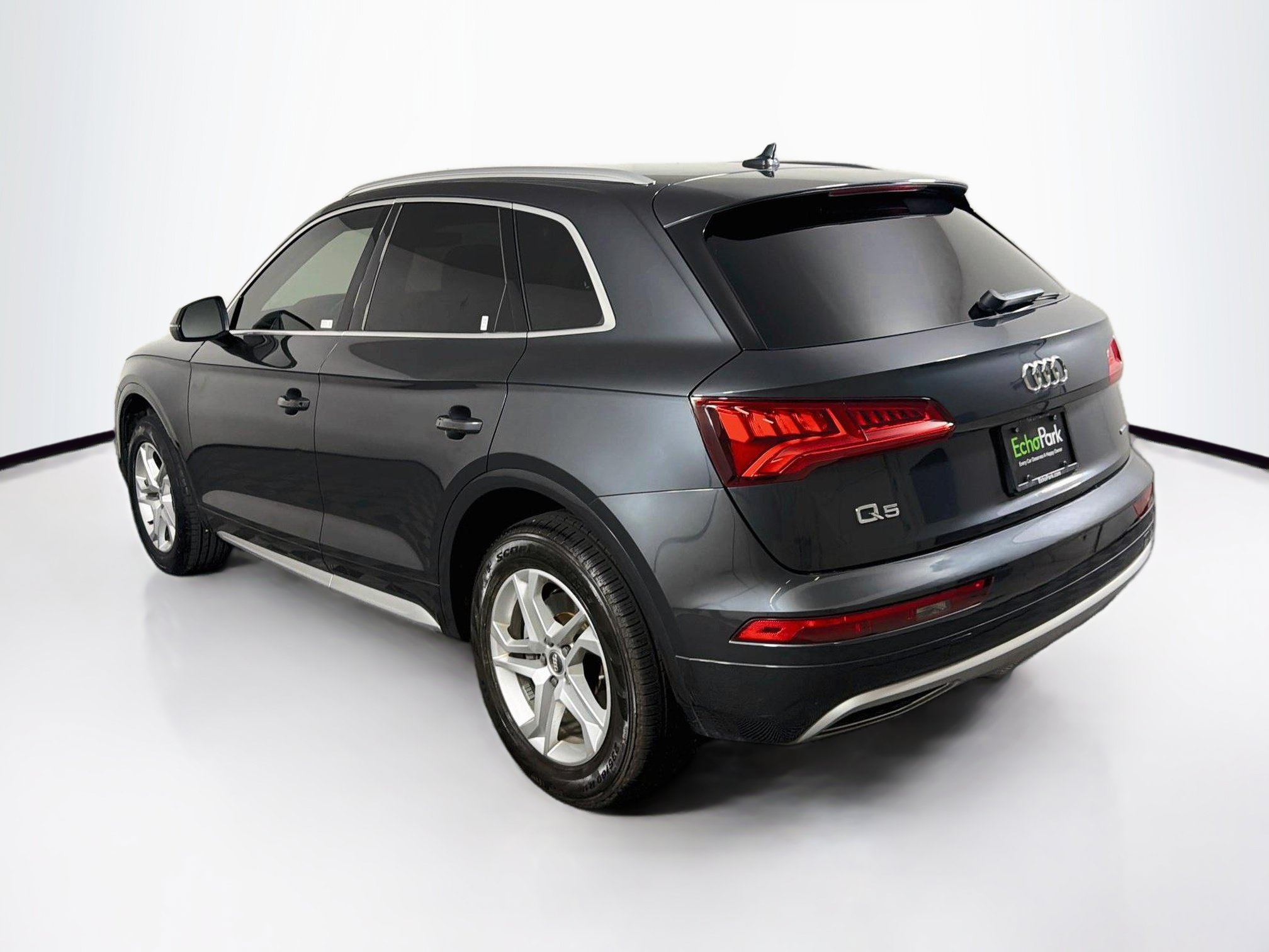 Used 2019 Audi Q5 2.0T Premium w/ Convenience Package AWD/4WD image 5