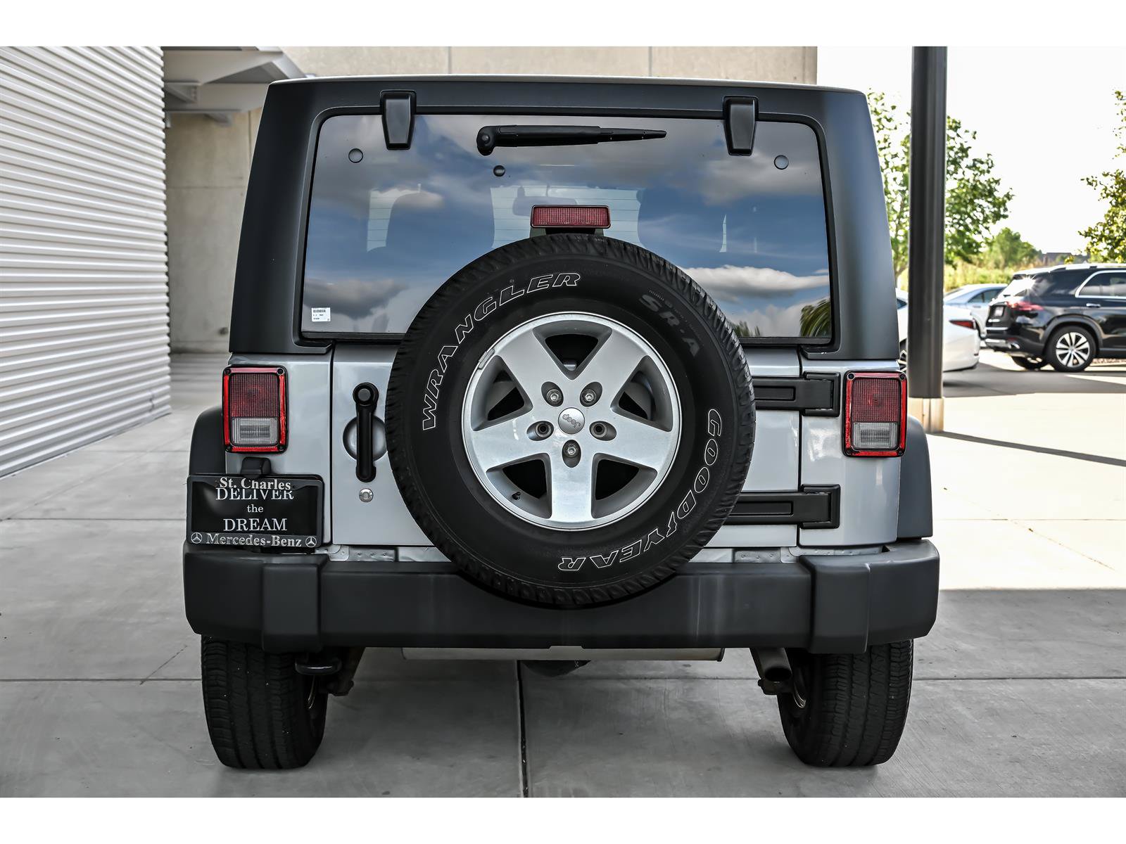 Used 2016 Jeep Wrangler Sport w/ Quick Order Package 24S AWD/4WD image 7