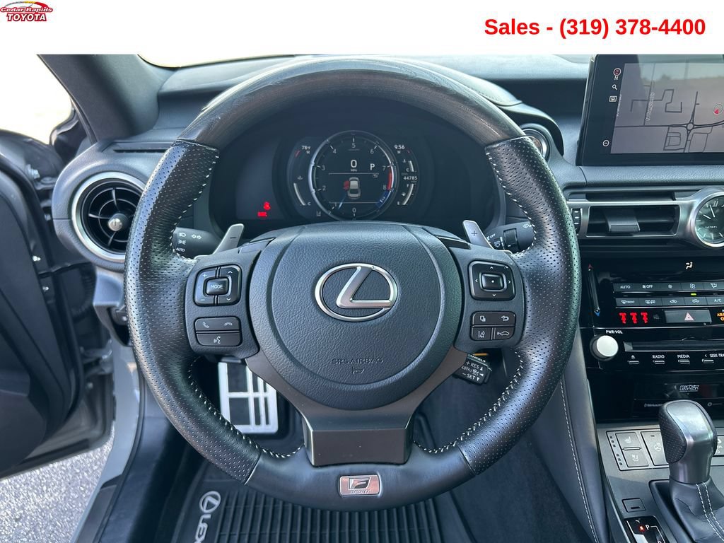 Used 2022 Lexus IS 500 RWD image 13