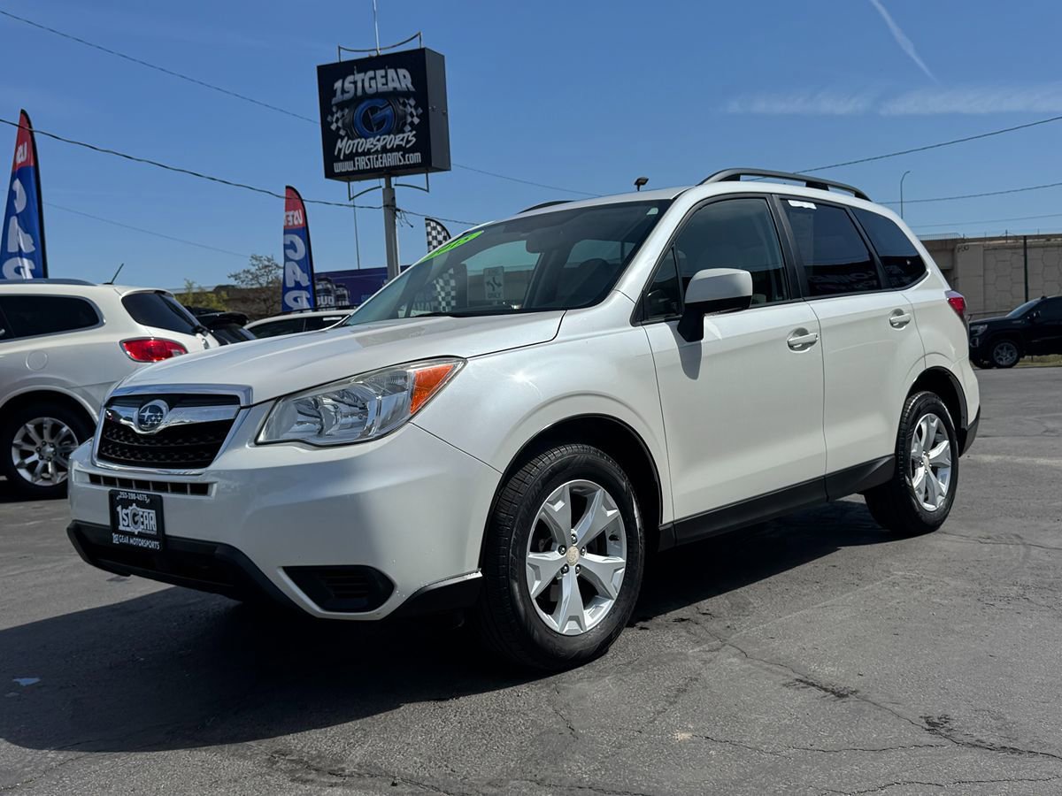 Used 2015 Subaru Forester 2.5i Premium w/ All-Weather Package AWD/4WD image 4