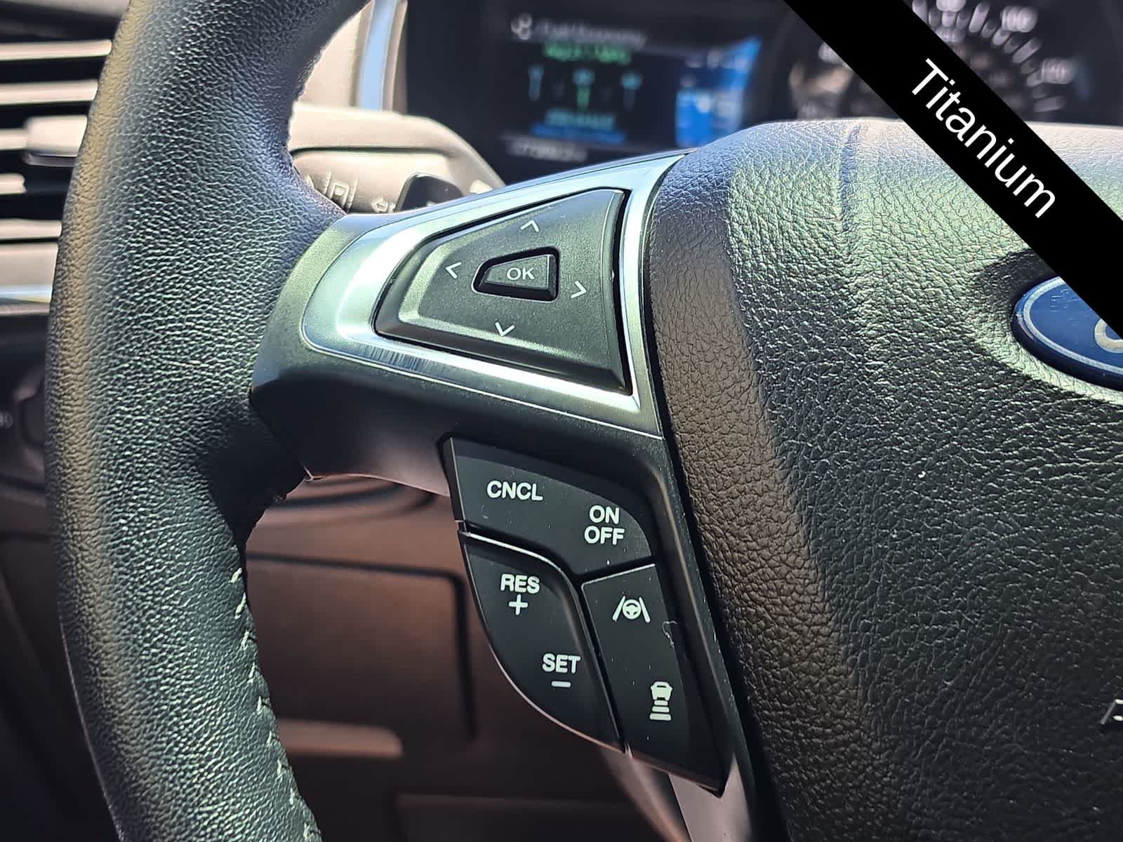 Used 2020 Ford Edge Titanium w/ Equipment Group 301A AWD/4WD image 29
