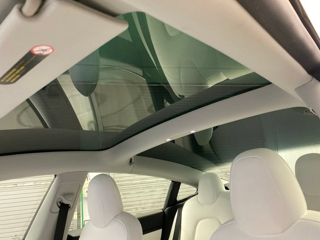 Used 2020 Tesla Model 3 Standard Range Plus RWD image 15