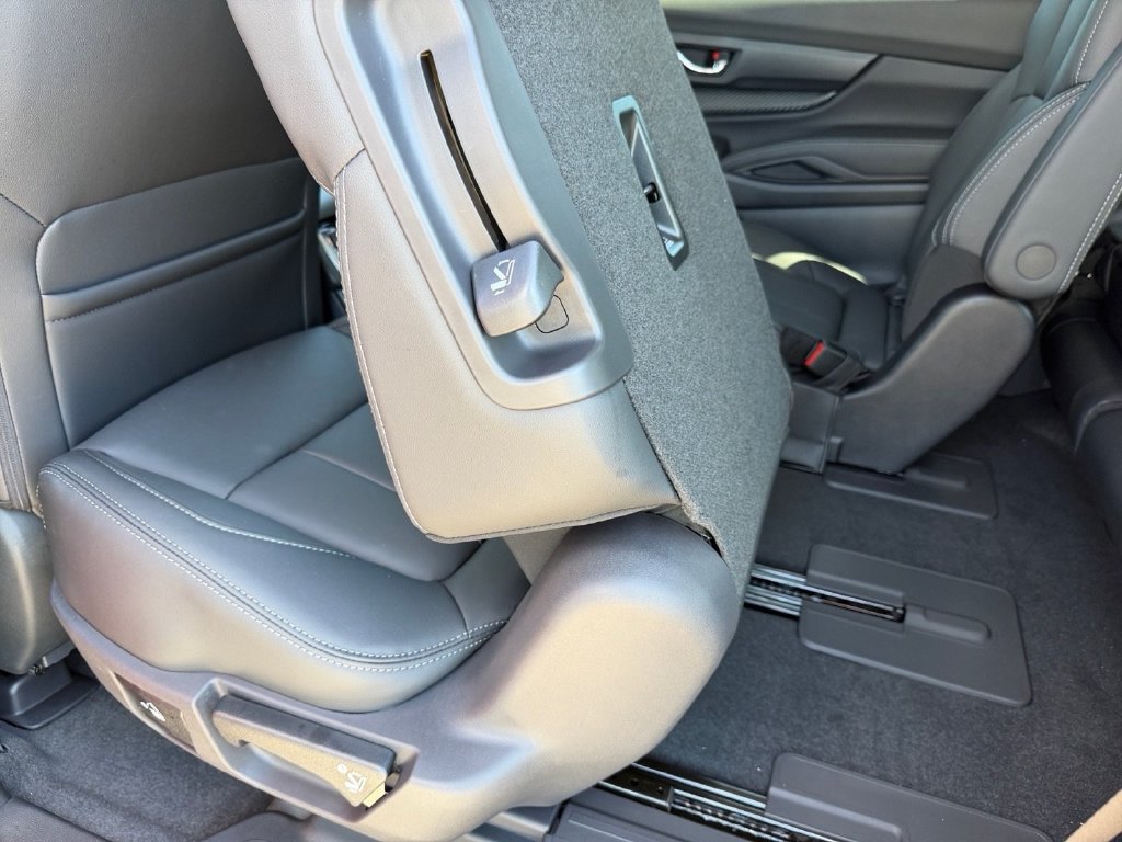 New 2026 Subaru Ascent Premium AWD/4WD image 16