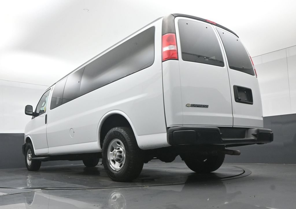 Used 2023 Chevrolet Express 3500 LS RWD image 48