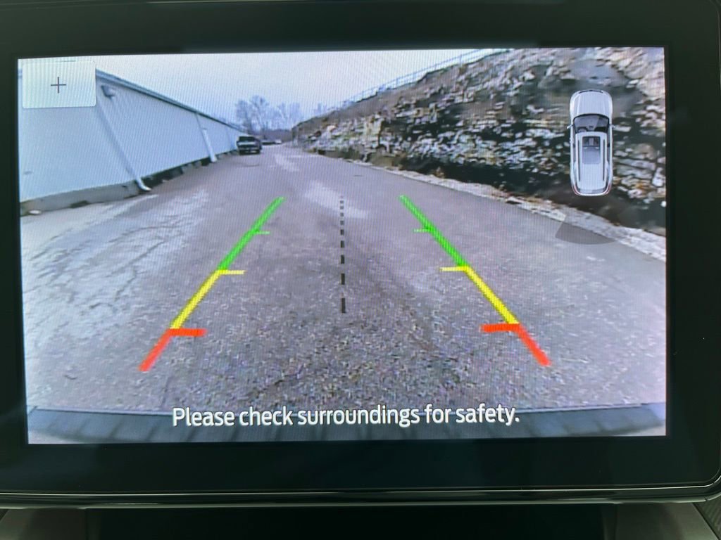 Used 2023 Ford Explorer XLT w/ Equipment Group 202A image 21