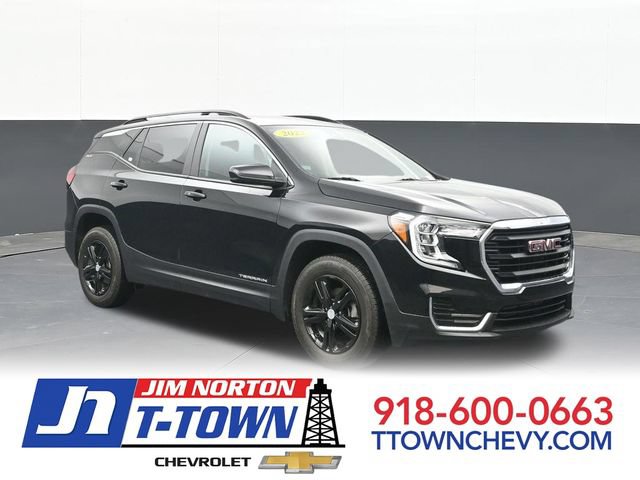 Used 2022 GMC Terrain SLE w/ Driver Convenience Package