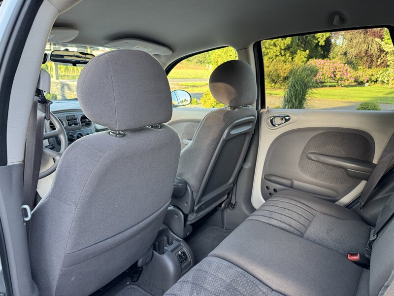 Used 2004 Chrysler PT Cruiser w/ PWR Convenience Group FWD image 12