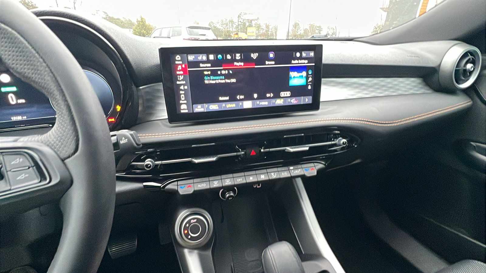 Used 2024 Alfa Romeo Tonale Ti image 32