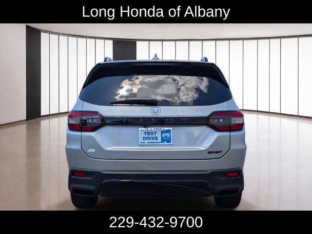 New 2026 Honda Pilot Sport image 6