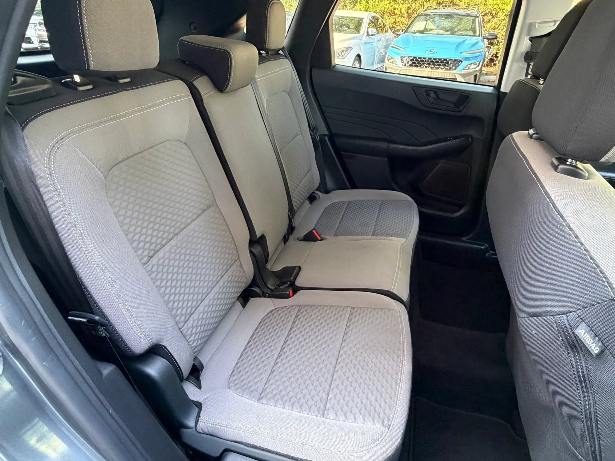 Used 2022 Ford Escape SE w/ Cold Weather Package FWD image 13