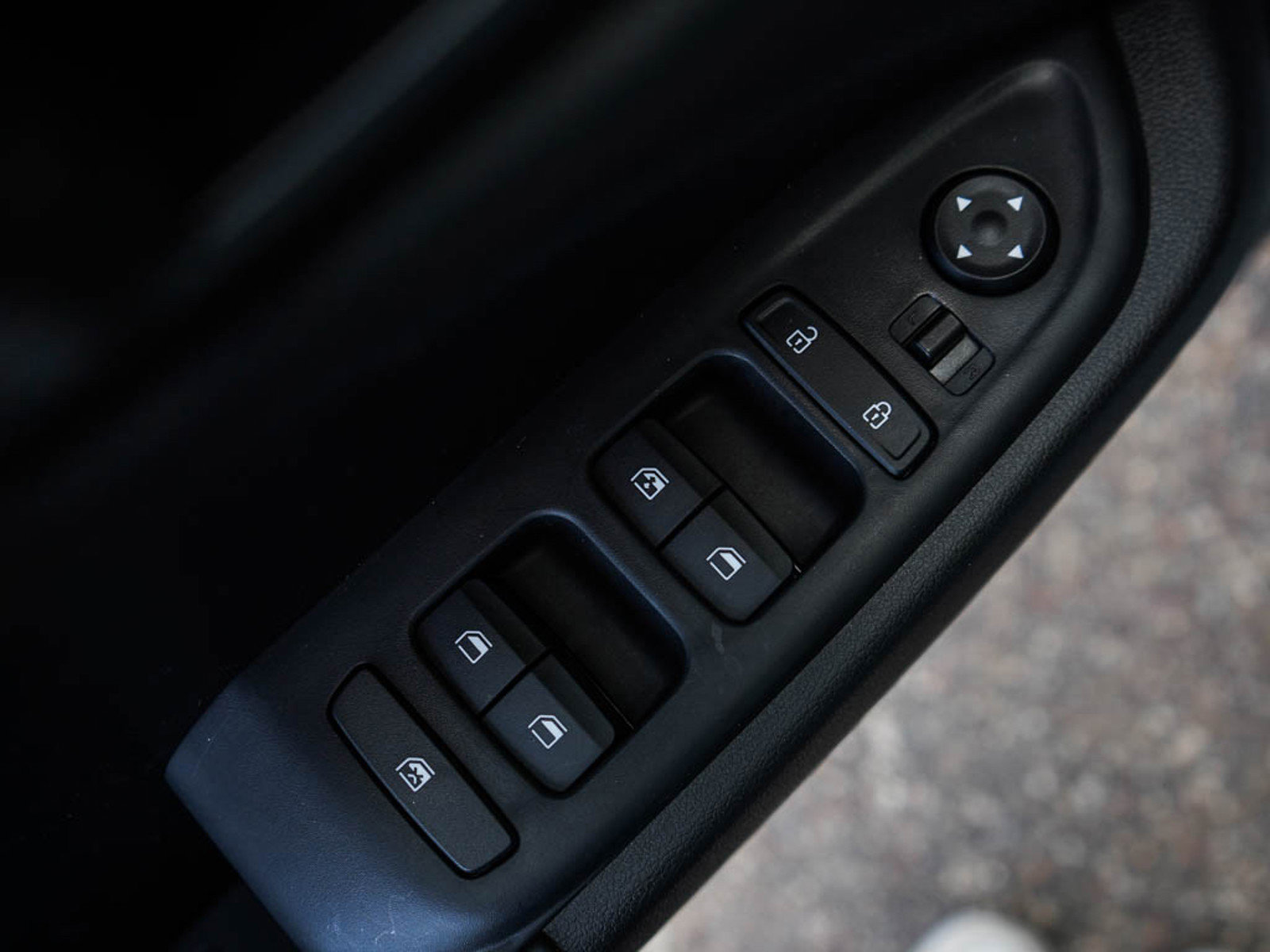 New 2025 Hyundai Venue Limited image 16