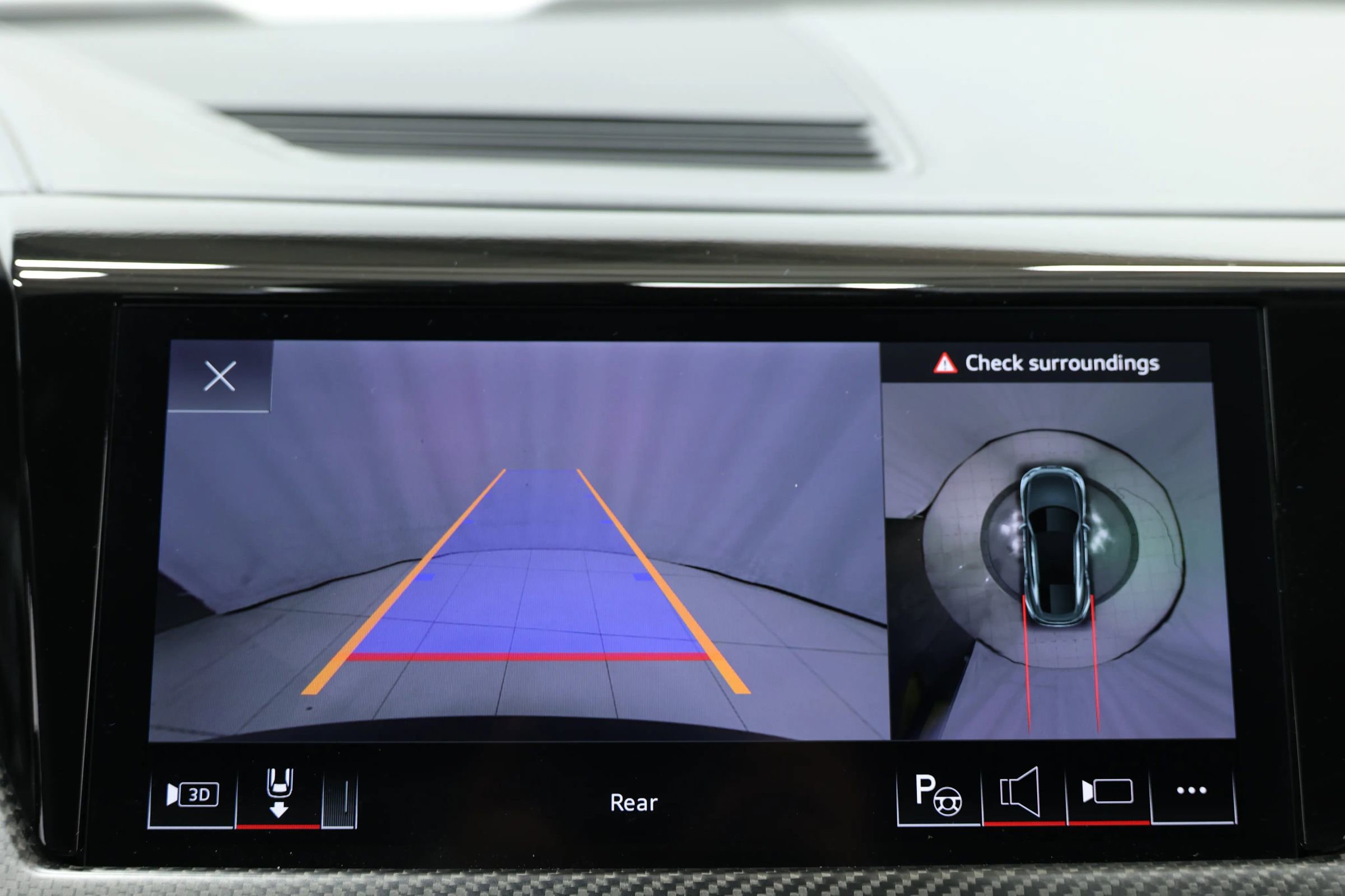 Used 2022 Audi RS e-tron GT w/ Carbon Performance Package image 35