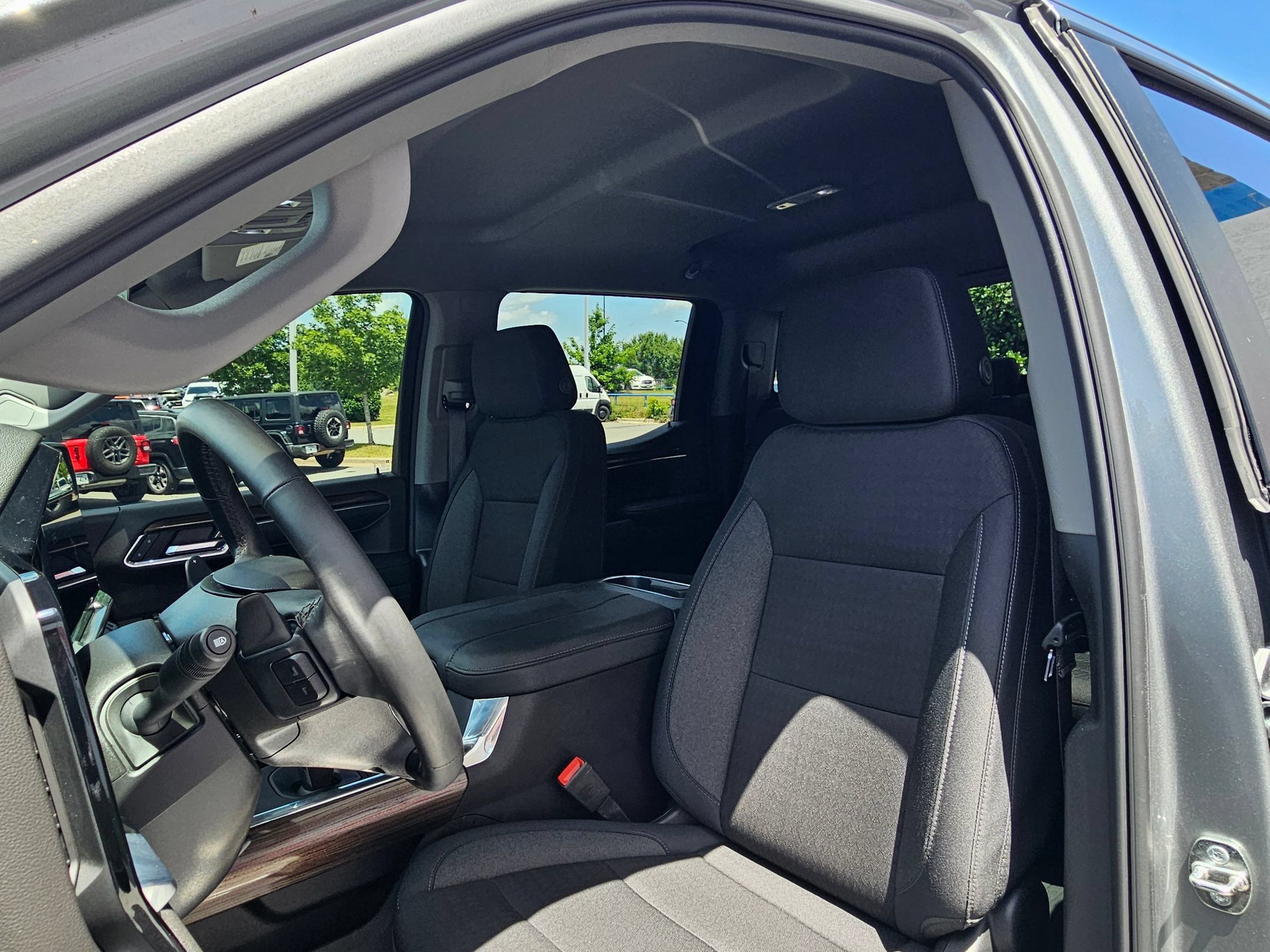 Used 2024 Chevrolet Silverado 1500 RST AWD/4WD image 21