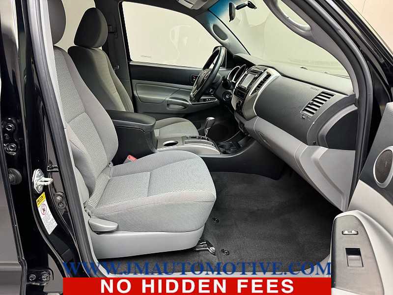 Used 2015 Toyota Tacoma 4x4 Double Cab w/ SR5 Package image 19
