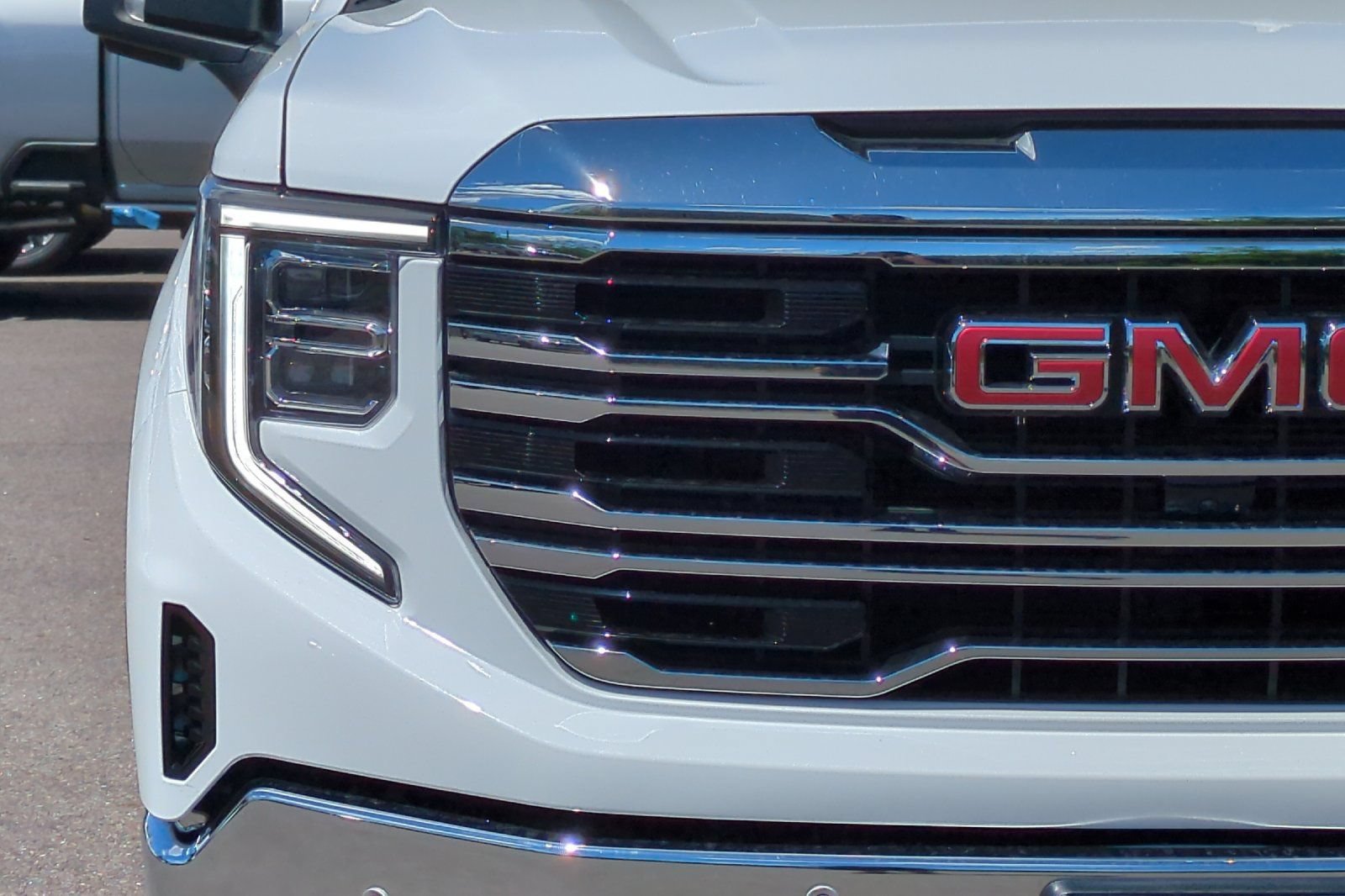 Used 2024 GMC Sierra 1500 SLT w/ SLT Premium Plus Package AWD/4WD image 46