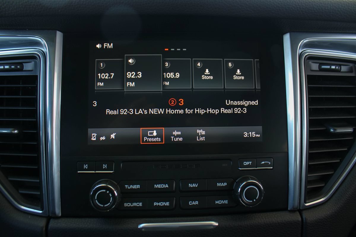 Used 2017 Porsche Macan S AWD/4WD image 37