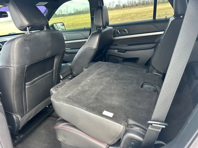 Used 2018 Ford Explorer XLT w/ Equipment Group 202A image 40