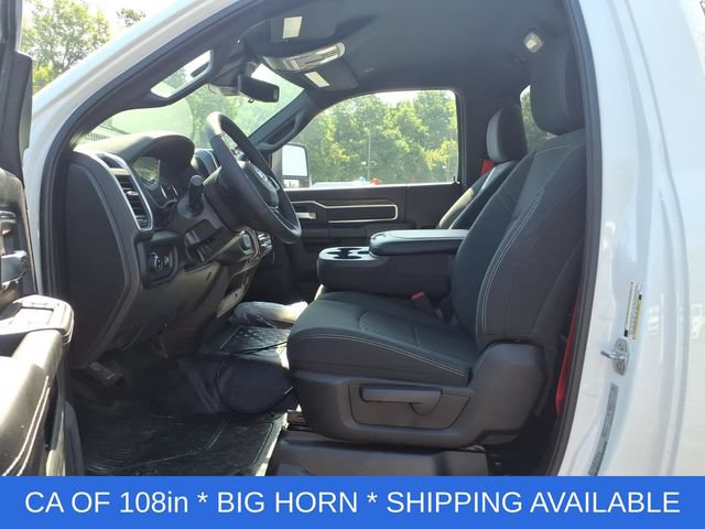New 2026 RAM 5500 4x4 Regular Cab image 14