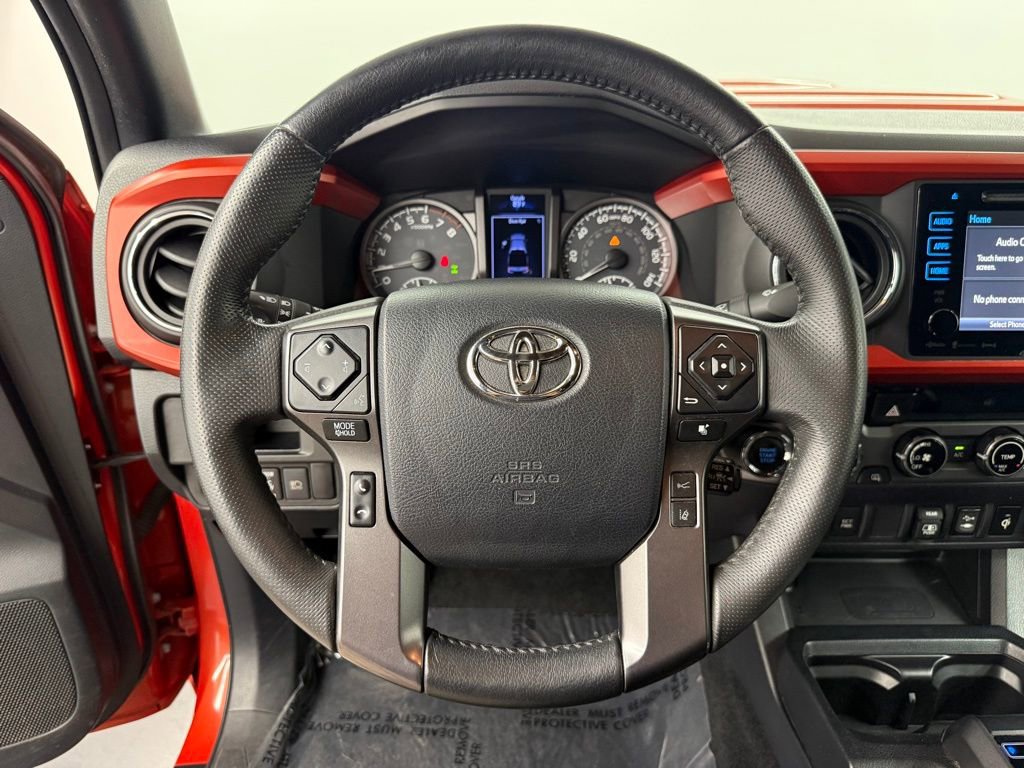 Used 2018 Toyota Tacoma TRD Sport AWD/4WD image 24