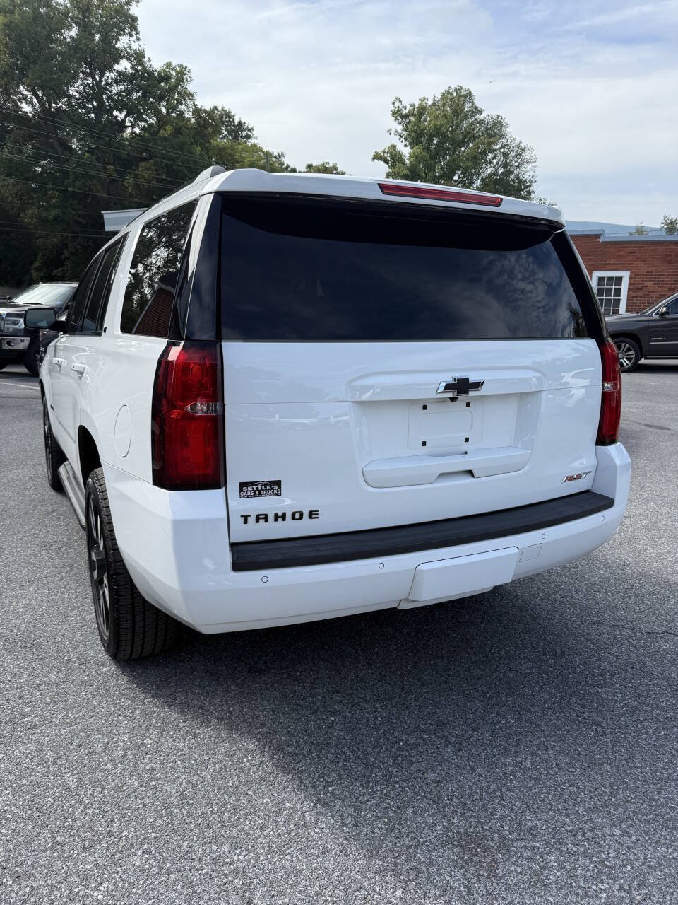 Used 2020 Chevrolet Tahoe LT w/ RST Edition AWD/4WD image 4