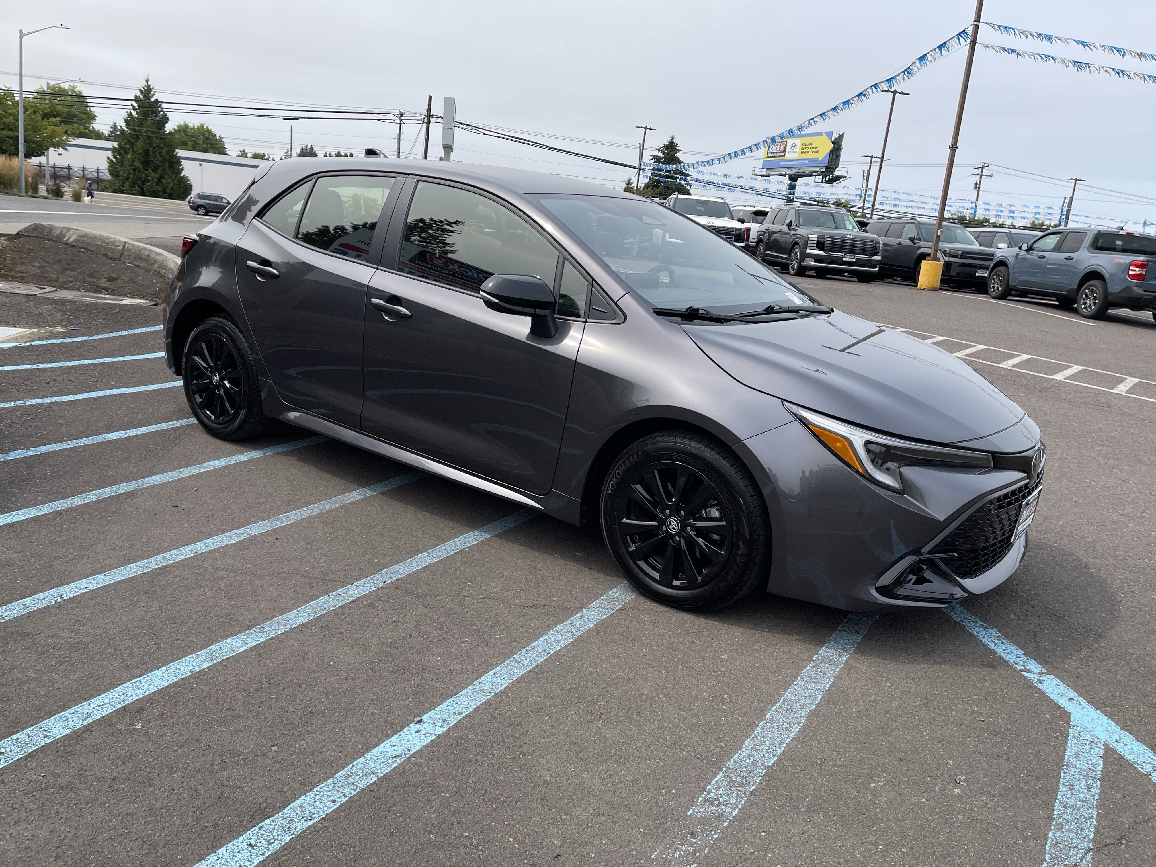 Used 2026 Toyota Corolla SE FWD image 7
