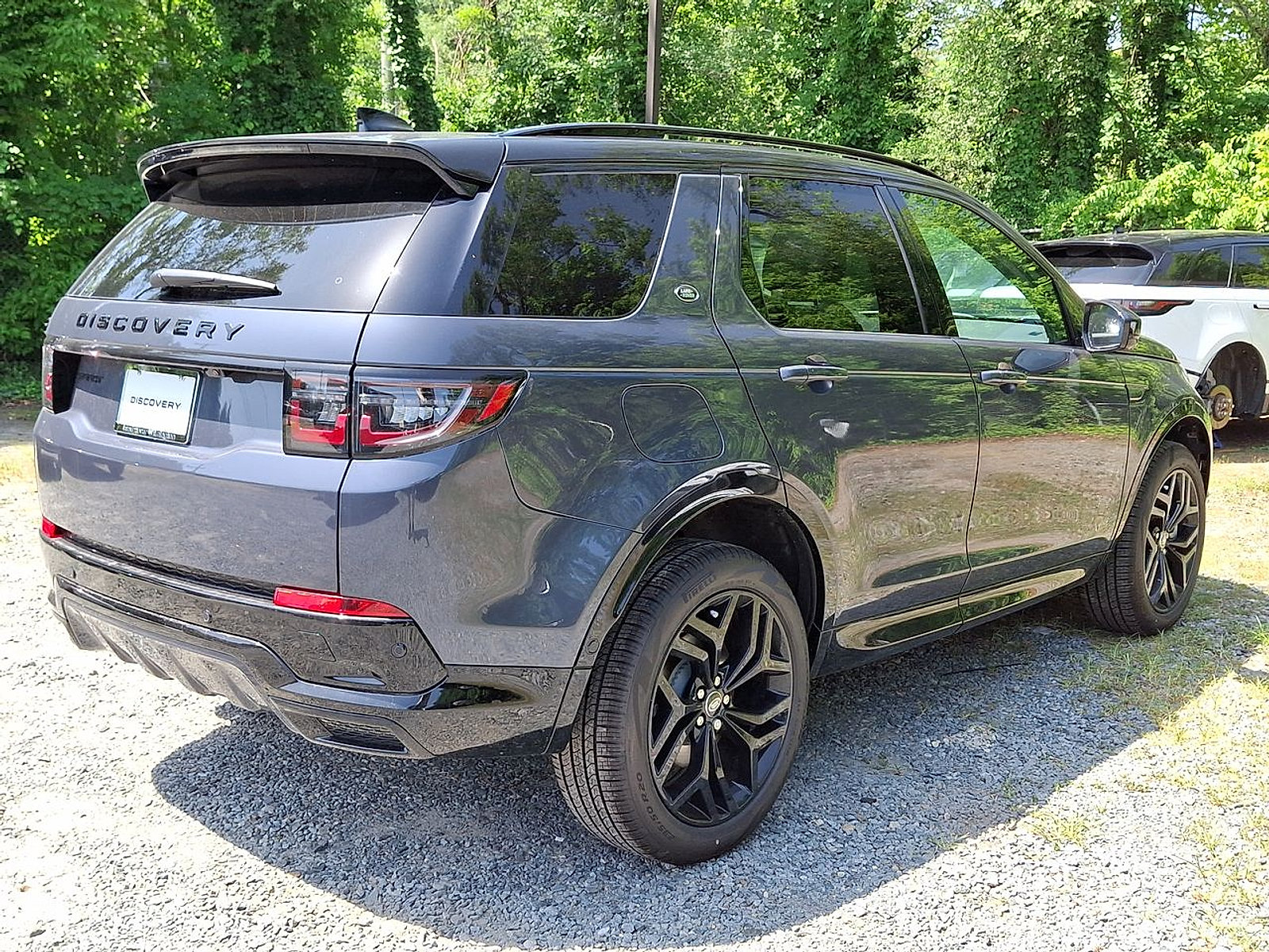 New 2026 Land Rover Discovery Sport Landmark AWD/4WD image 17
