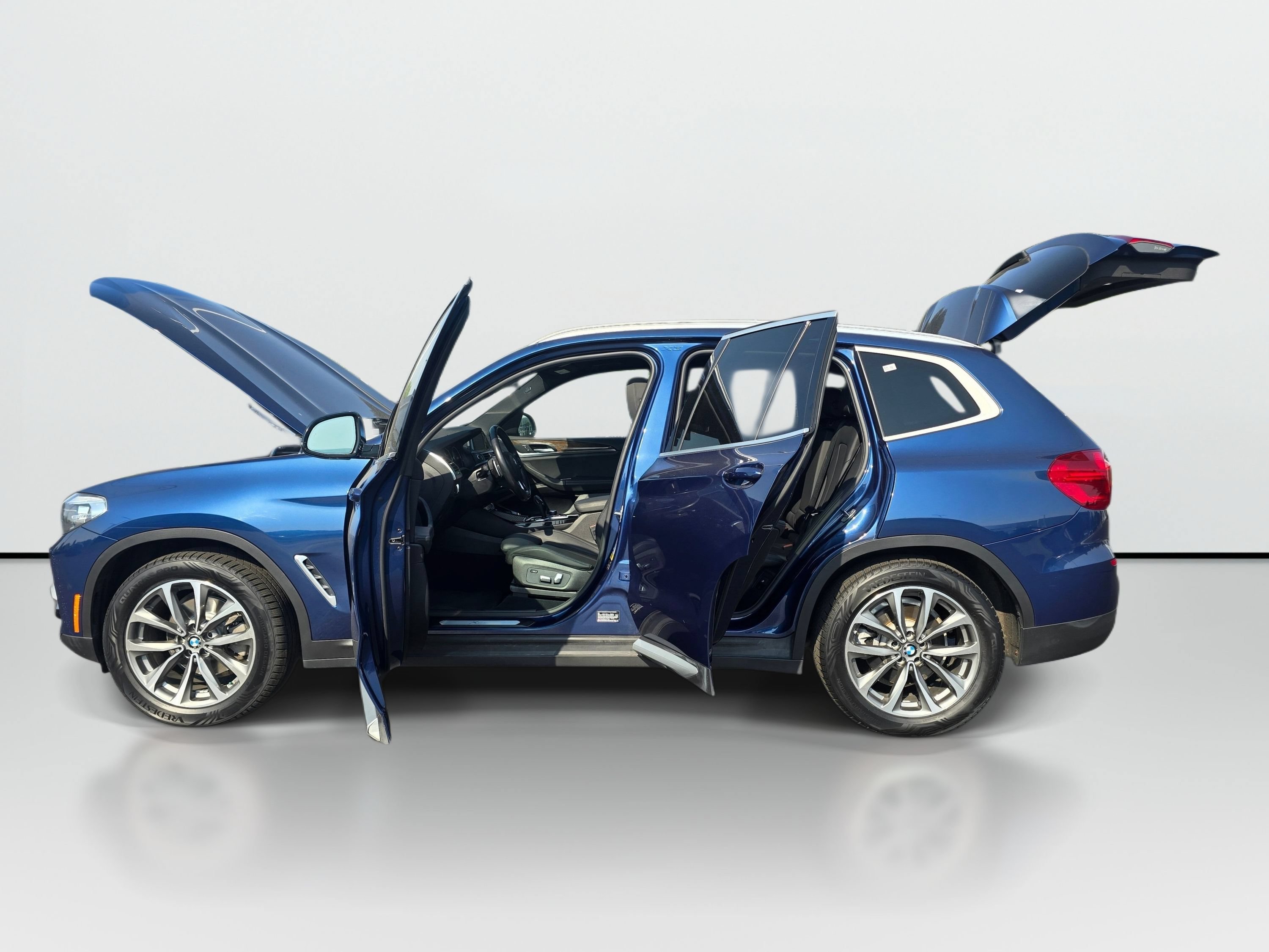 Used 2019 BMW X3 xDrive30i w/ Driving Assistance Package AWD/4WD image 9