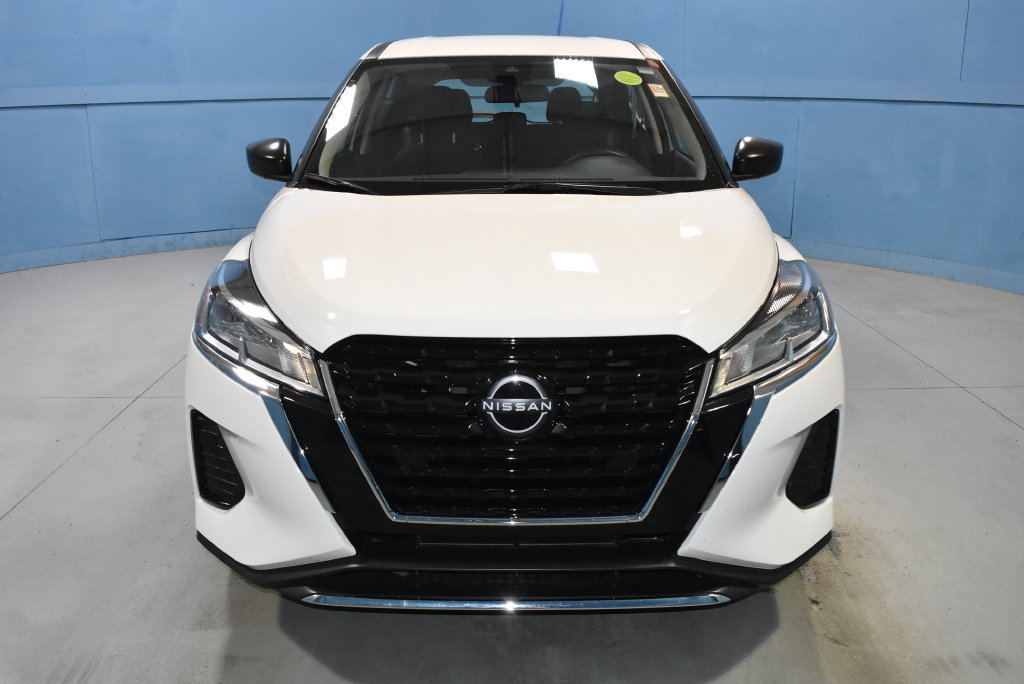 Used 2025 Nissan Kicks Play S FWD image 19