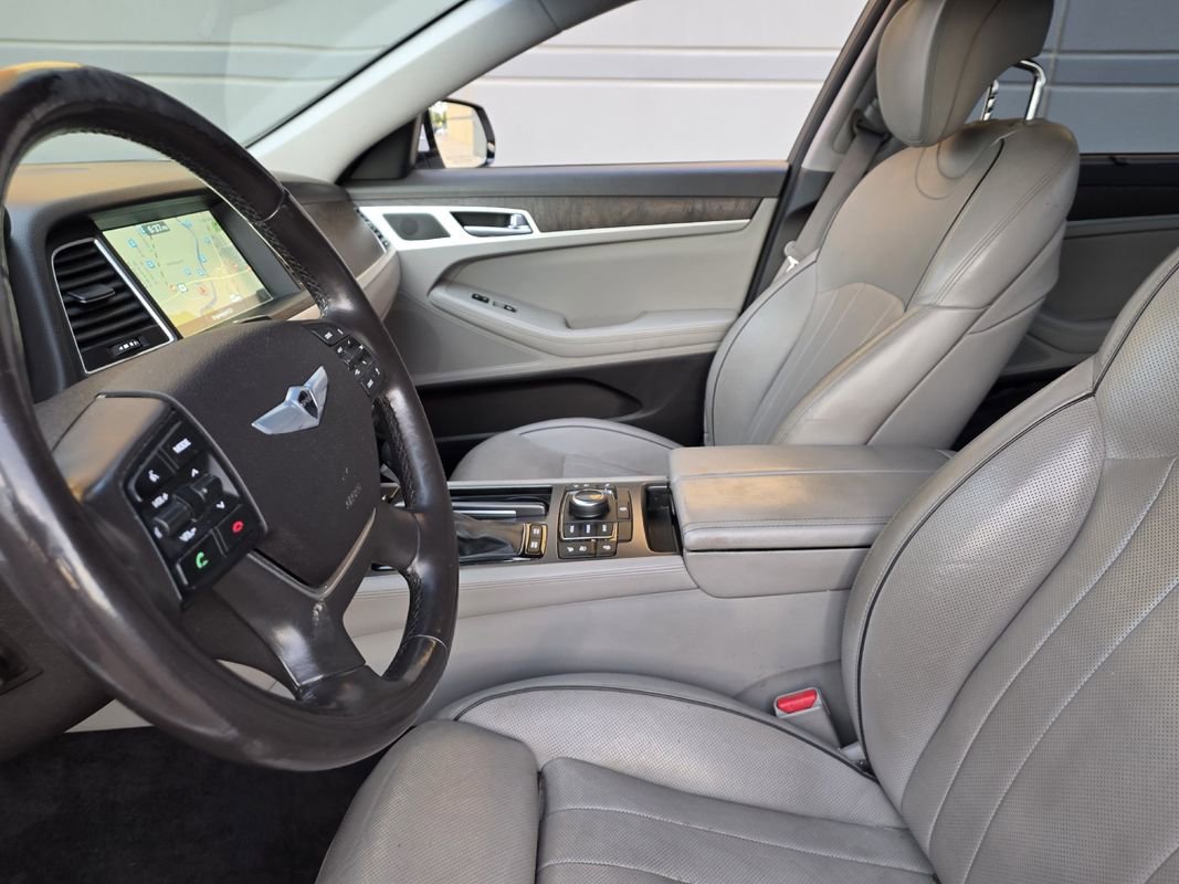 Used 2015 Hyundai Genesis 3.8 w/ Option Group 04 image 12