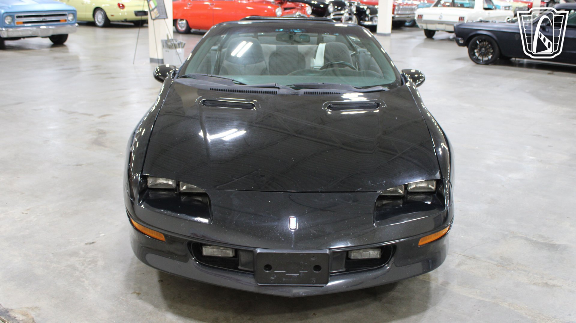 Used 1995 Chevrolet Camaro Z28 RWD image 3