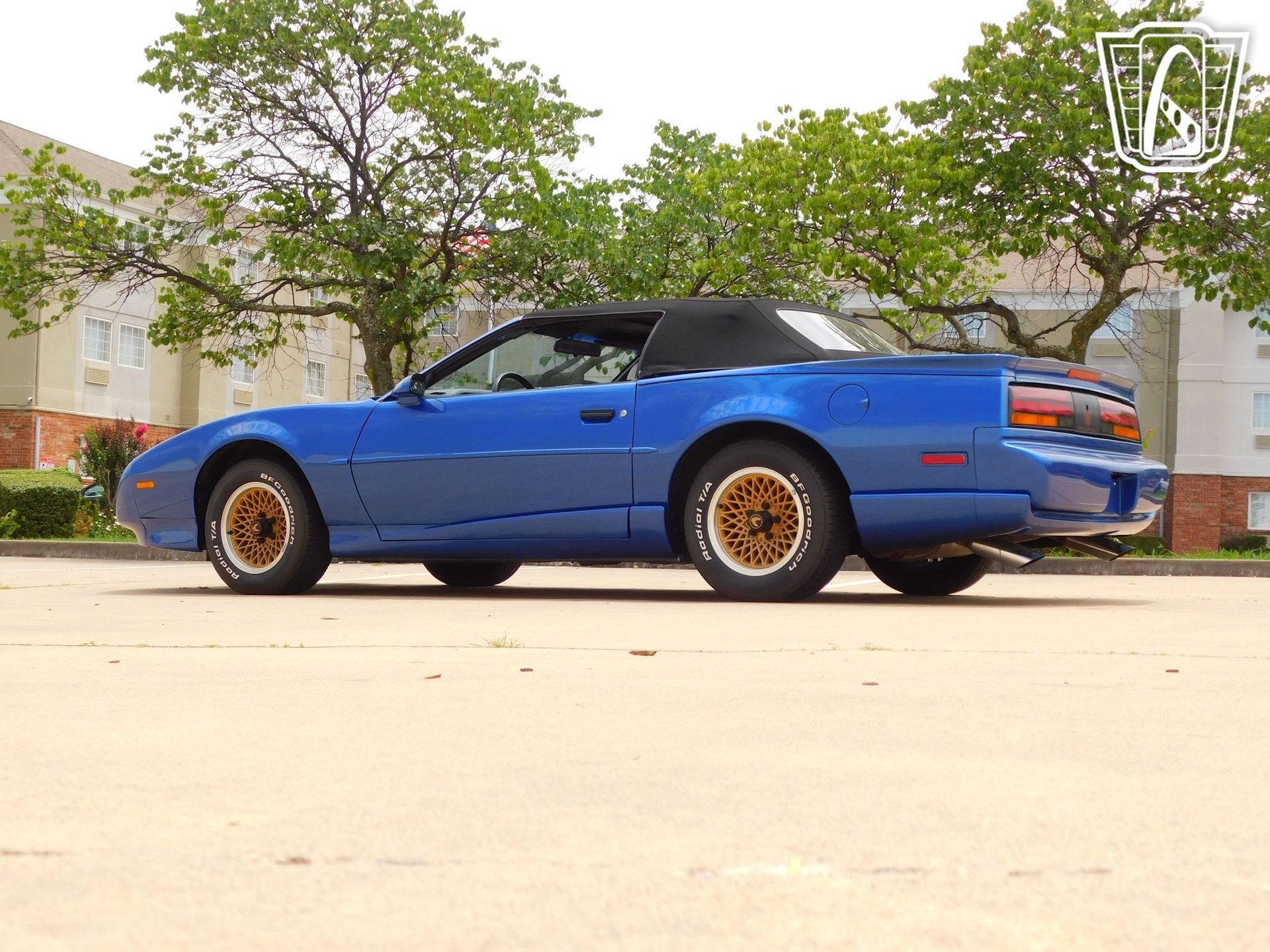 Used 1991 Pontiac Firebird Convertible image 13