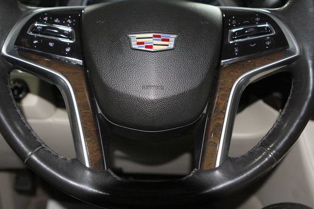 Used 2018 Cadillac Escalade ESV Luxury AWD/4WD image 18