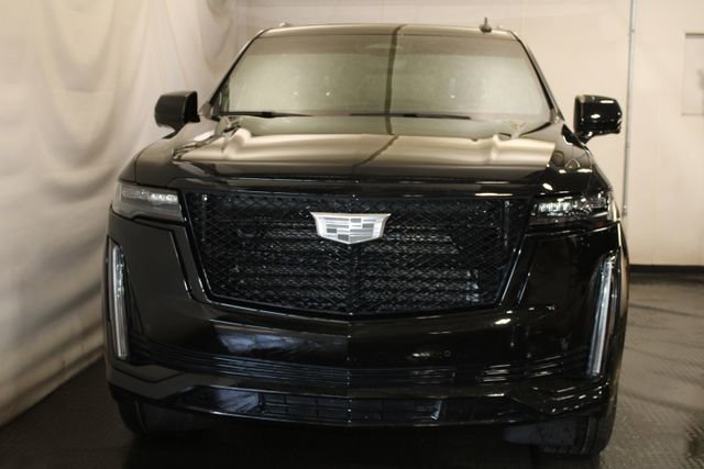 Certified 2024 Cadillac Escalade Sport Platinum w/ LPO, ONYX Package AWD/4WD image 3